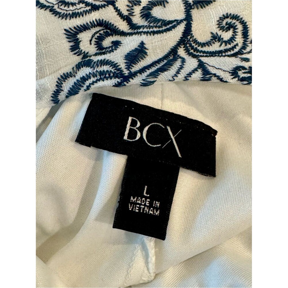 BCX Embroidered Floral Shift Dress White Blue Sleeveless High Neck Lined Large - Picture 3 of 7
